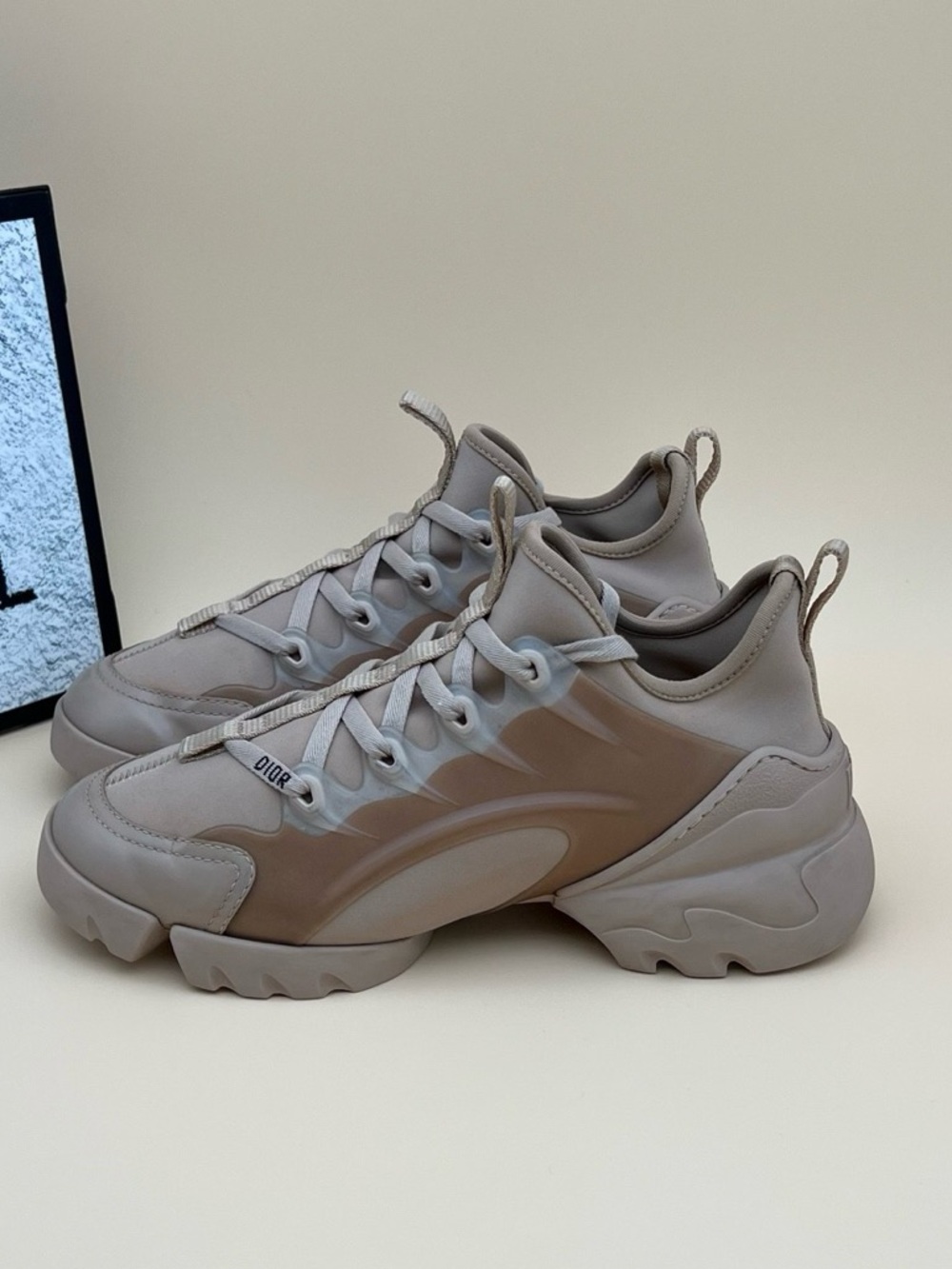 🚩steal Dior Beige Leather Interior Detail Sneakers